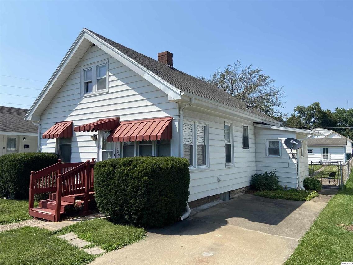 1609 Maple St., Quincy, IL 62301