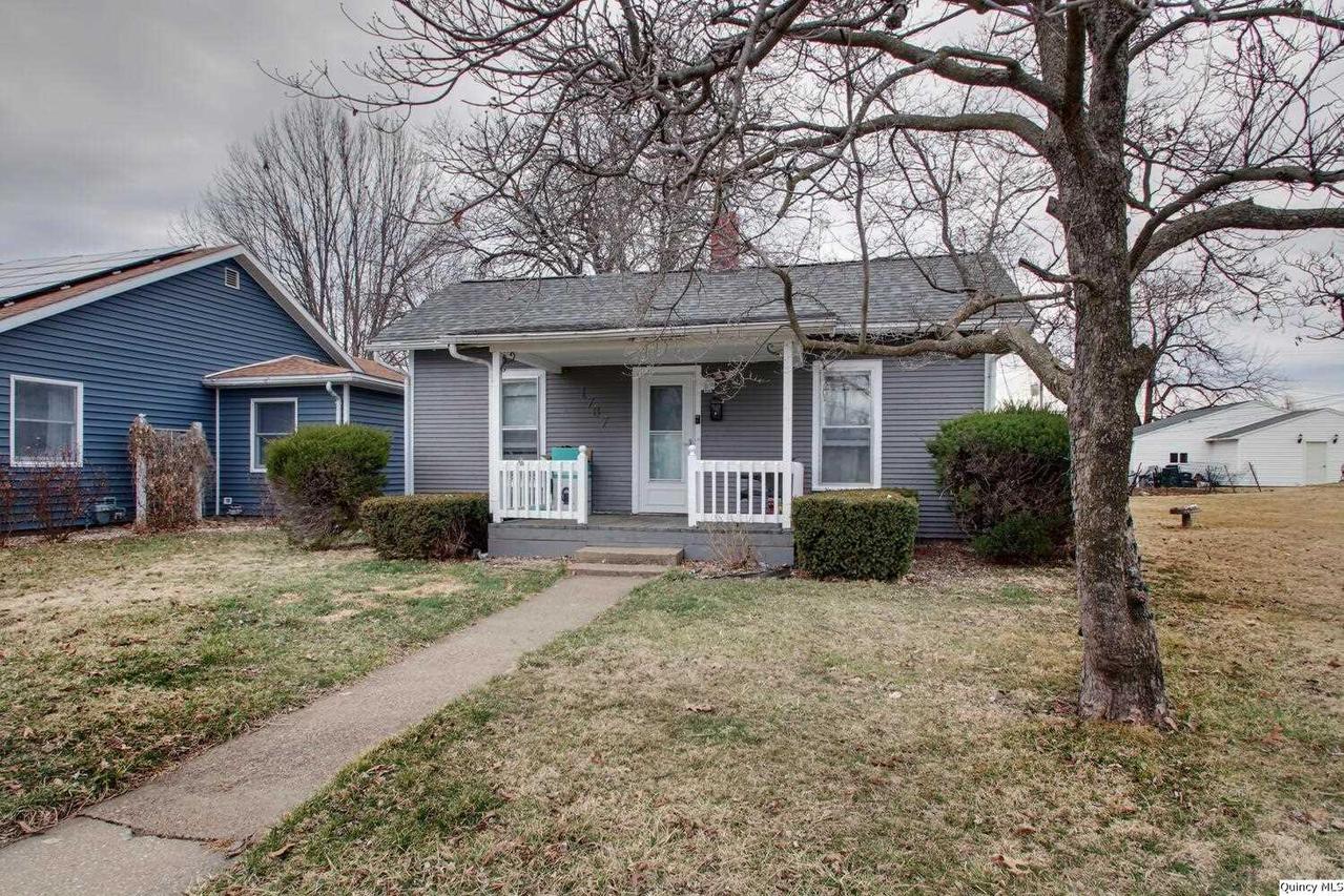 1707 Maple St, Quincy, IL 62301