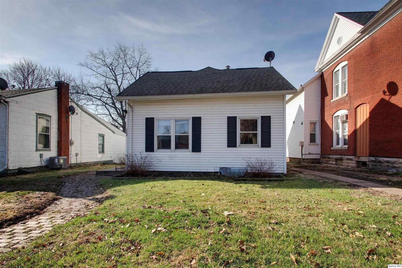 1122 Ohio, Quincy, IL 62301