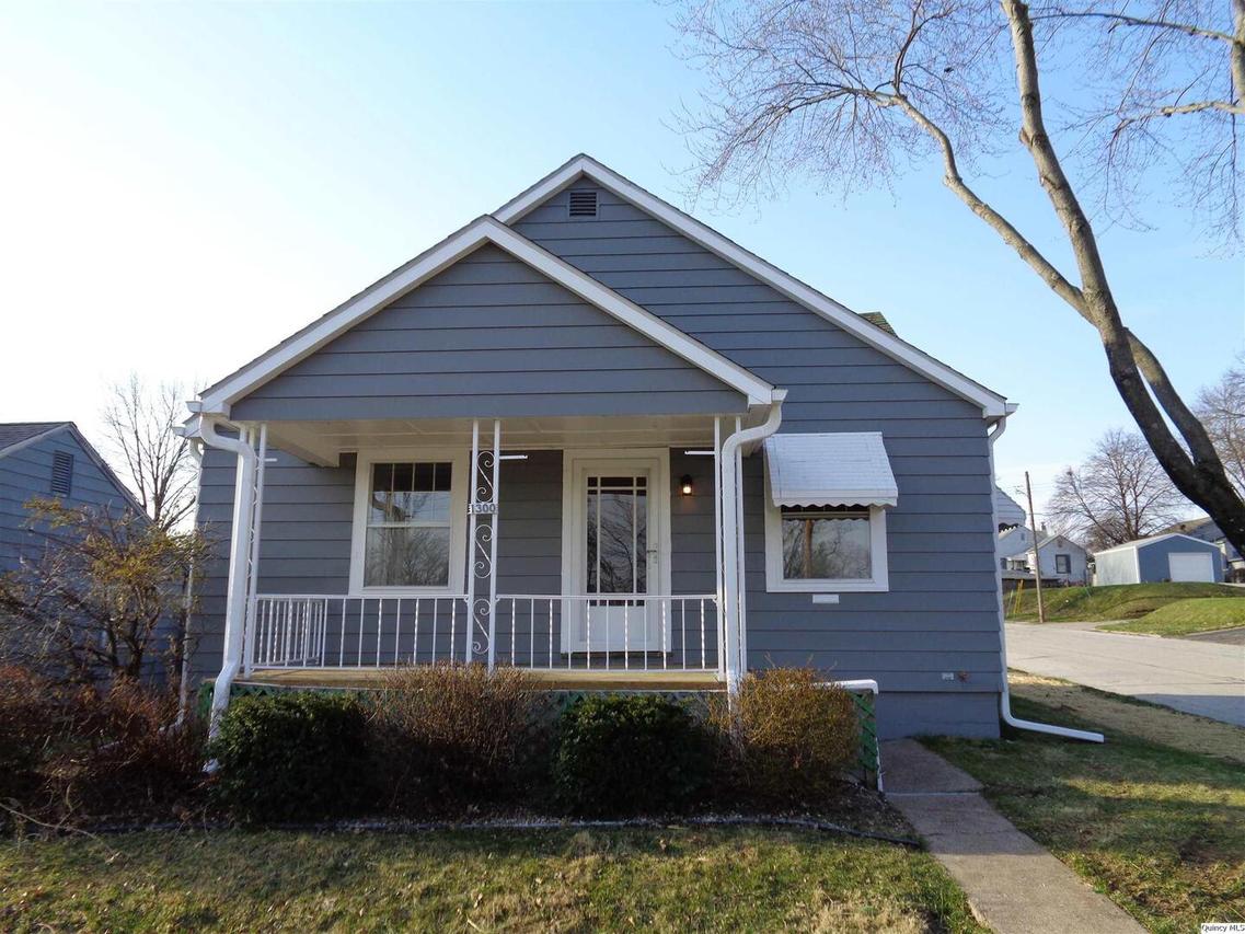 1300 Chestnut, Quincy, IL 62301