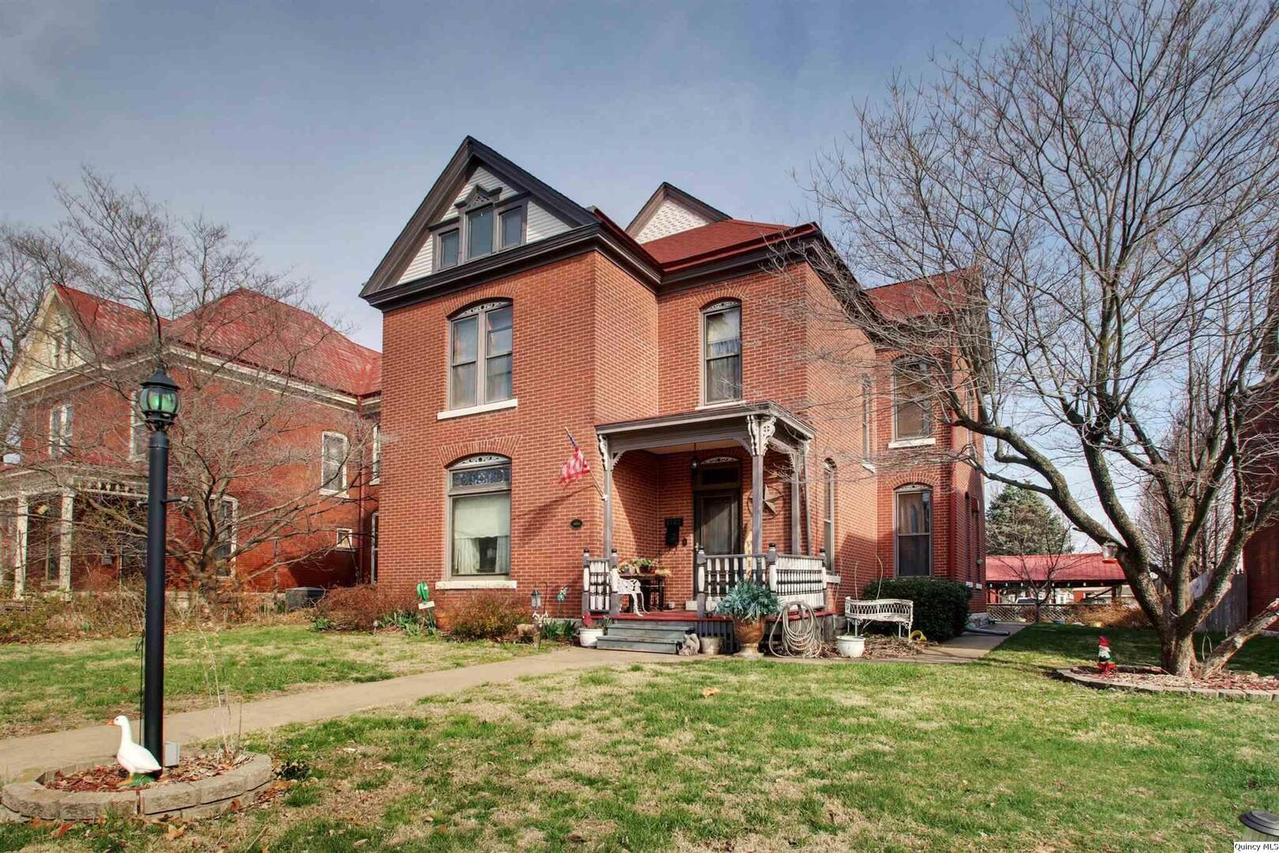 1405 Oak St, Quincy, IL 62301