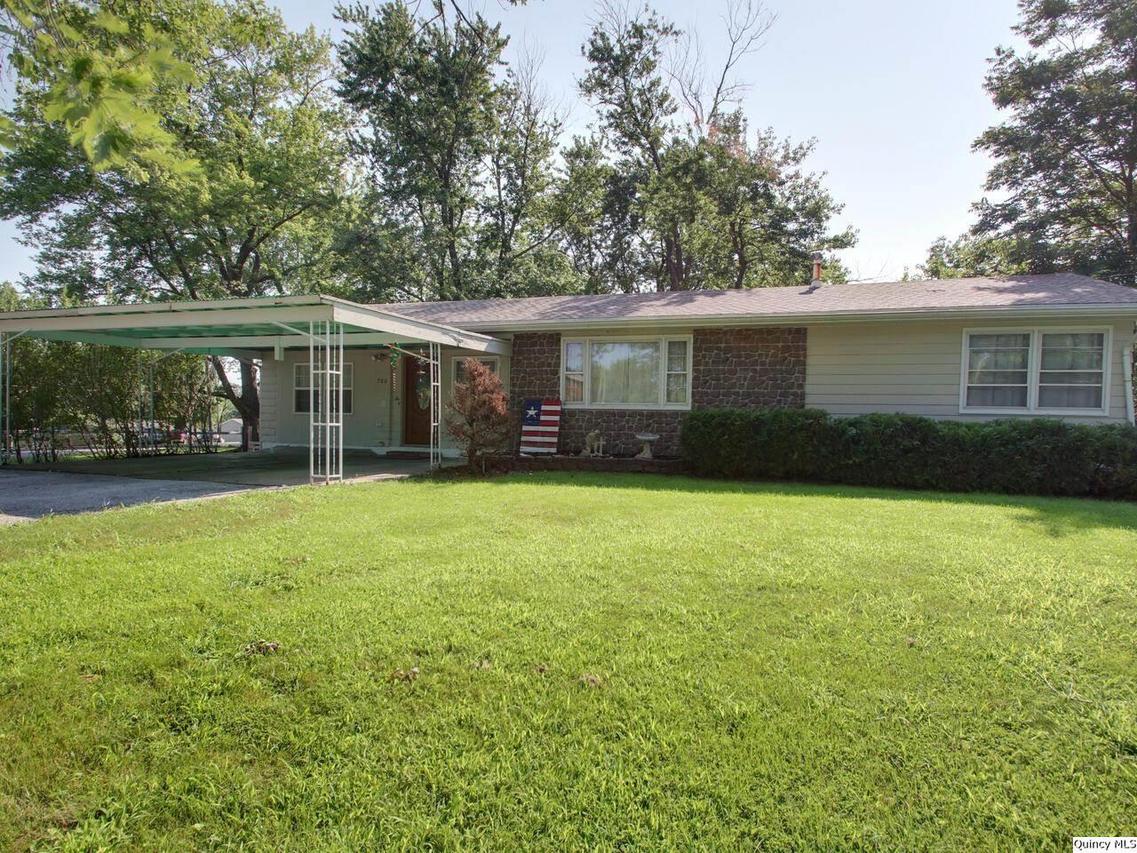 700 N 66th St., Quincy, IL 62305