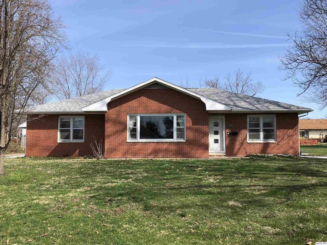 1521 Oak St., Hamilton, IL 62341