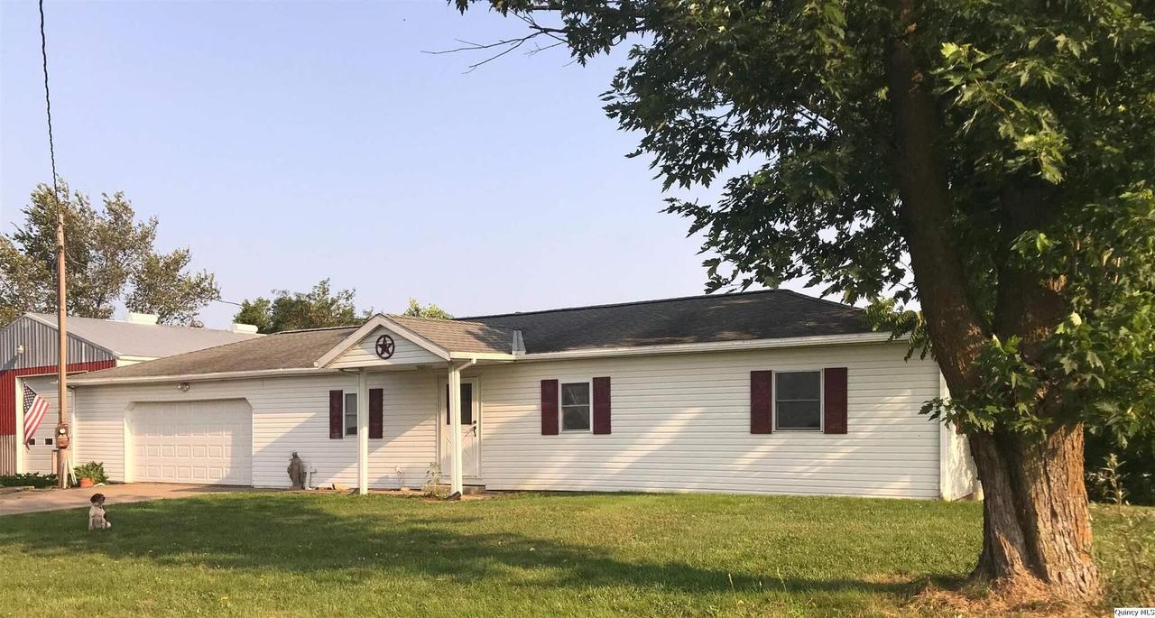 2112 N 1210th Ave., Camp Point, IL 62320