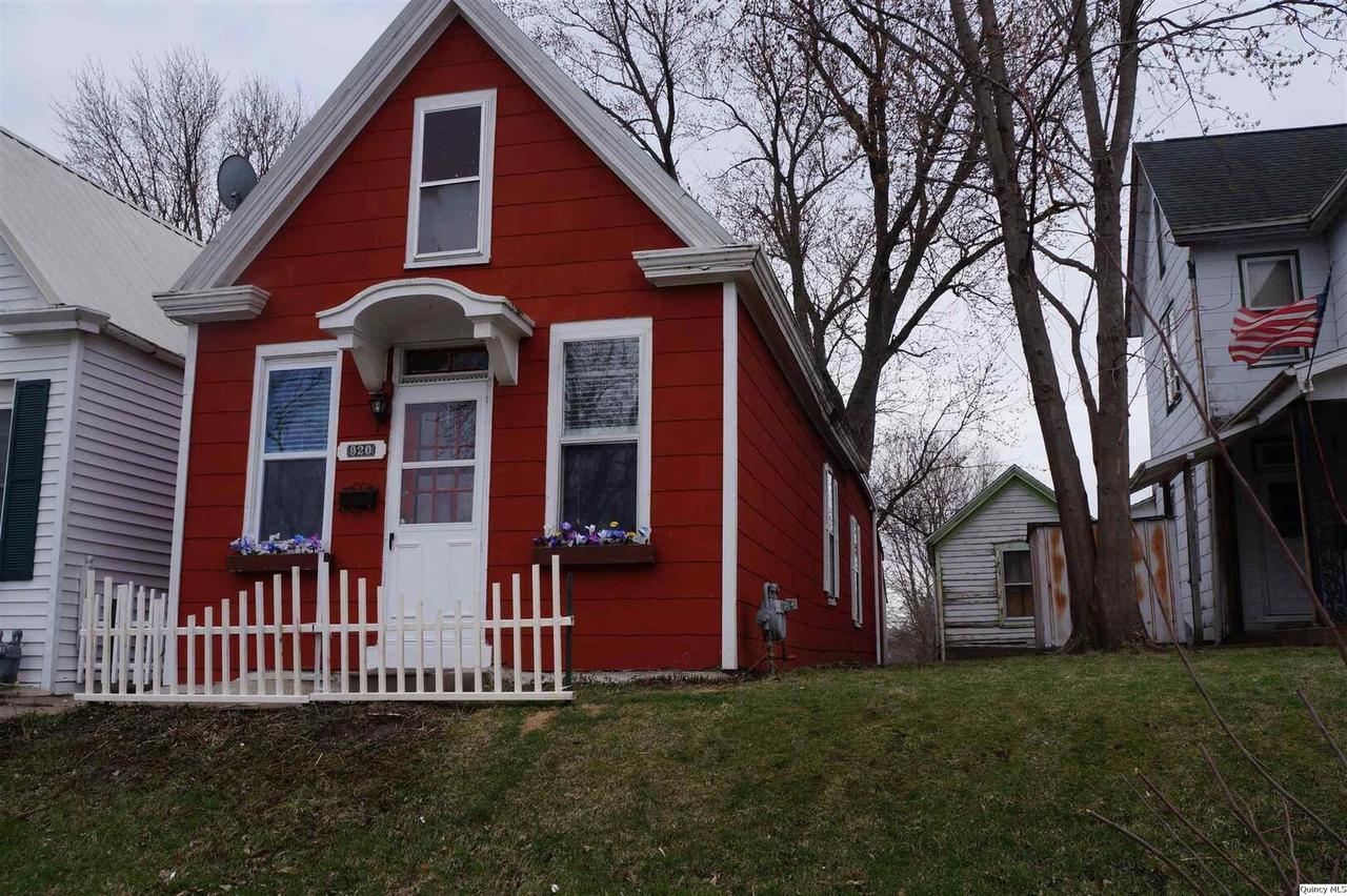 920 Cherry St., Quincy, IL 62301