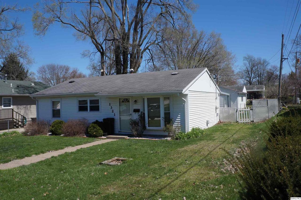 1321 S 19th St., Quincy, IL 62301