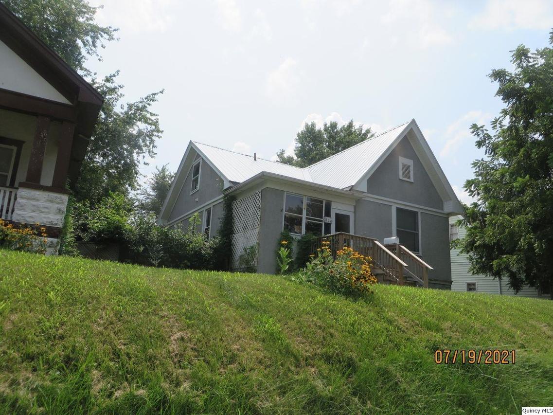 1120 Chestnut, Quincy, IL 62301