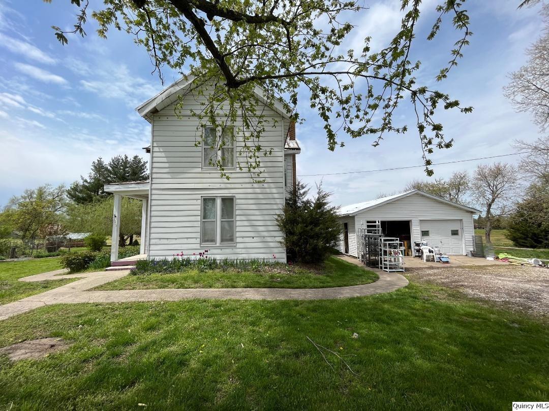 309 N Fulton St, Payson, IL 62360