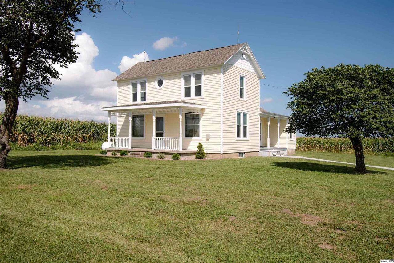 2400 E 1400th St., Mendon, IL 62351