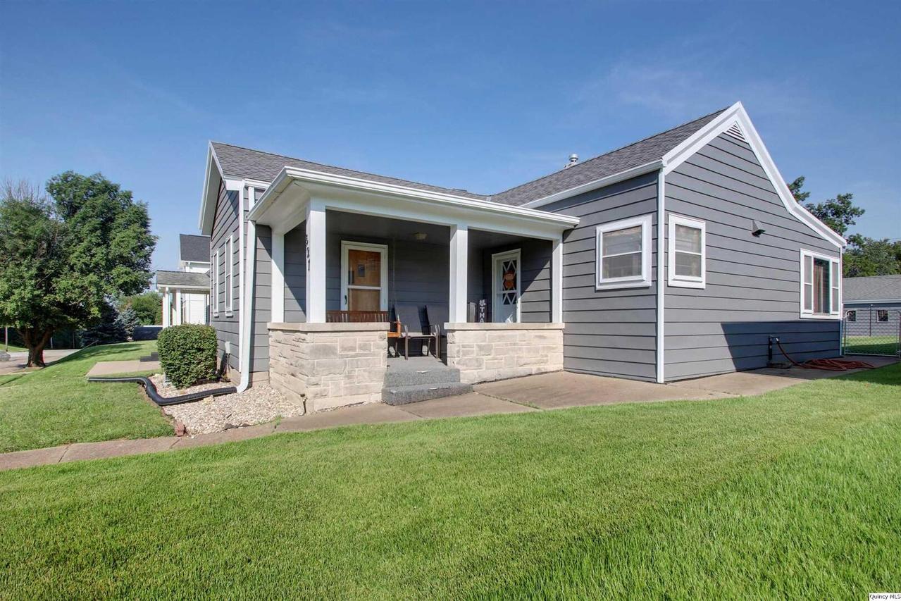 527 Jackson, Quincy, IL 62301