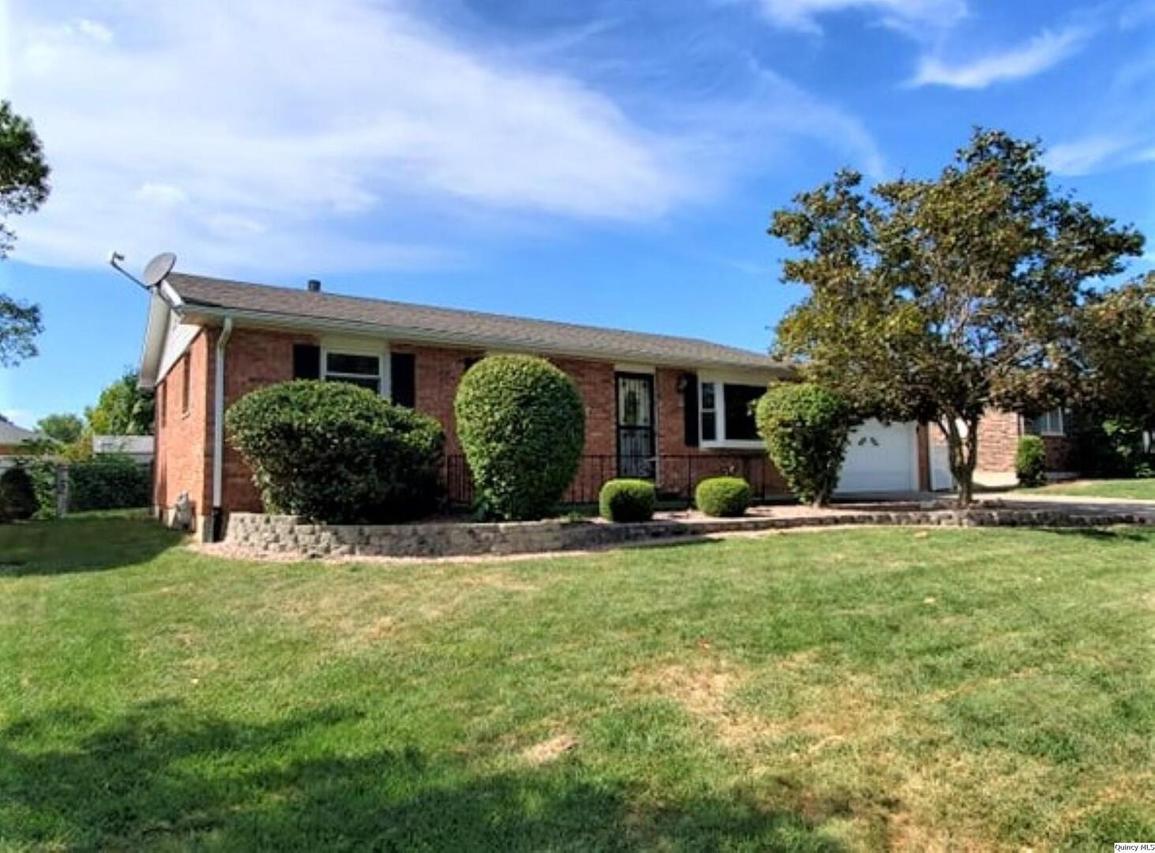 2310 Mary Ln., Quincy, IL 62305