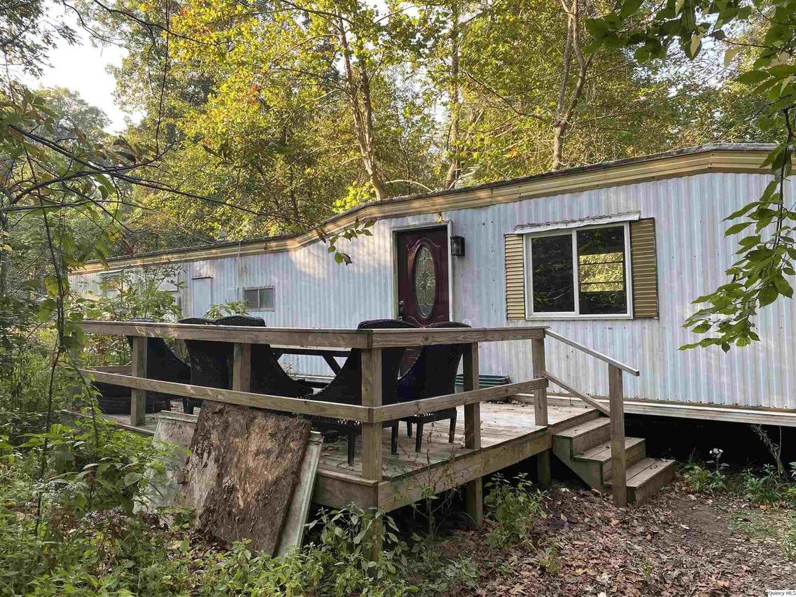 2918 N 2200th Ave., Clayton, IL 62324