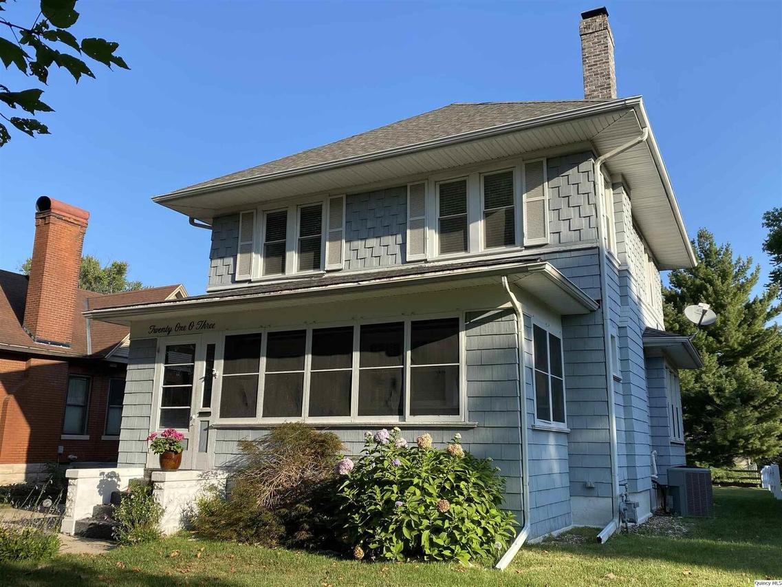 2103 Hampshire, Quincy, IL 62301