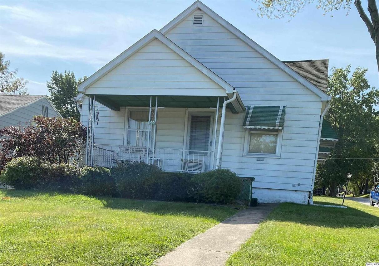 1300 Chestnut, Quincy, IL 62301