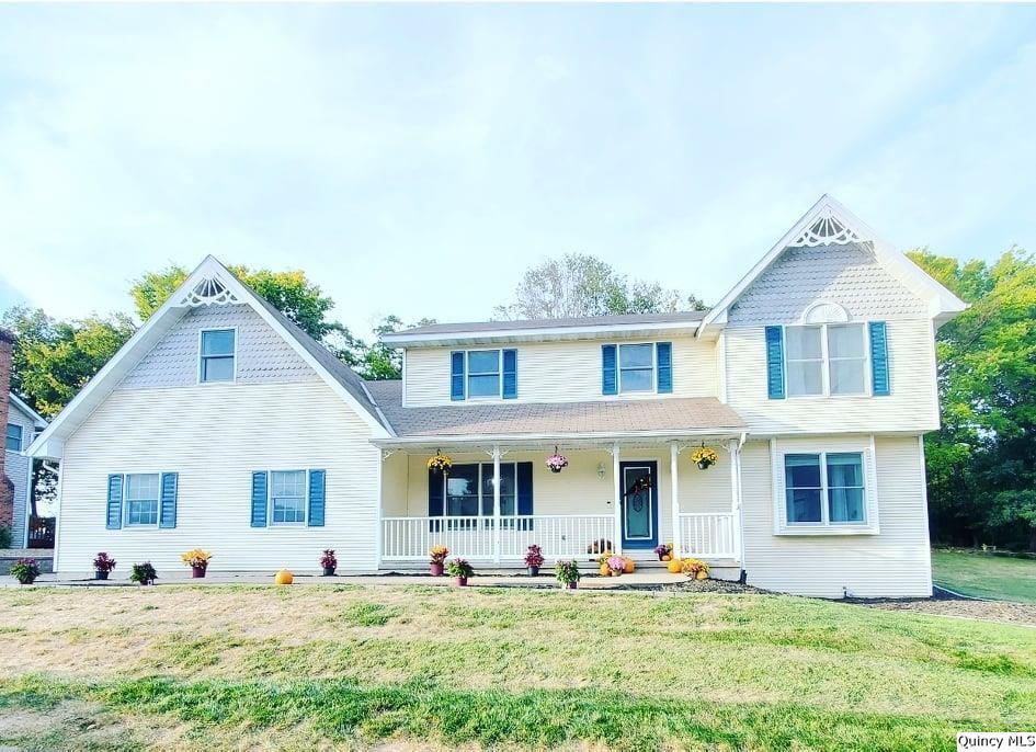 5525 Greenbriar Ave., Quincy, IL 62305