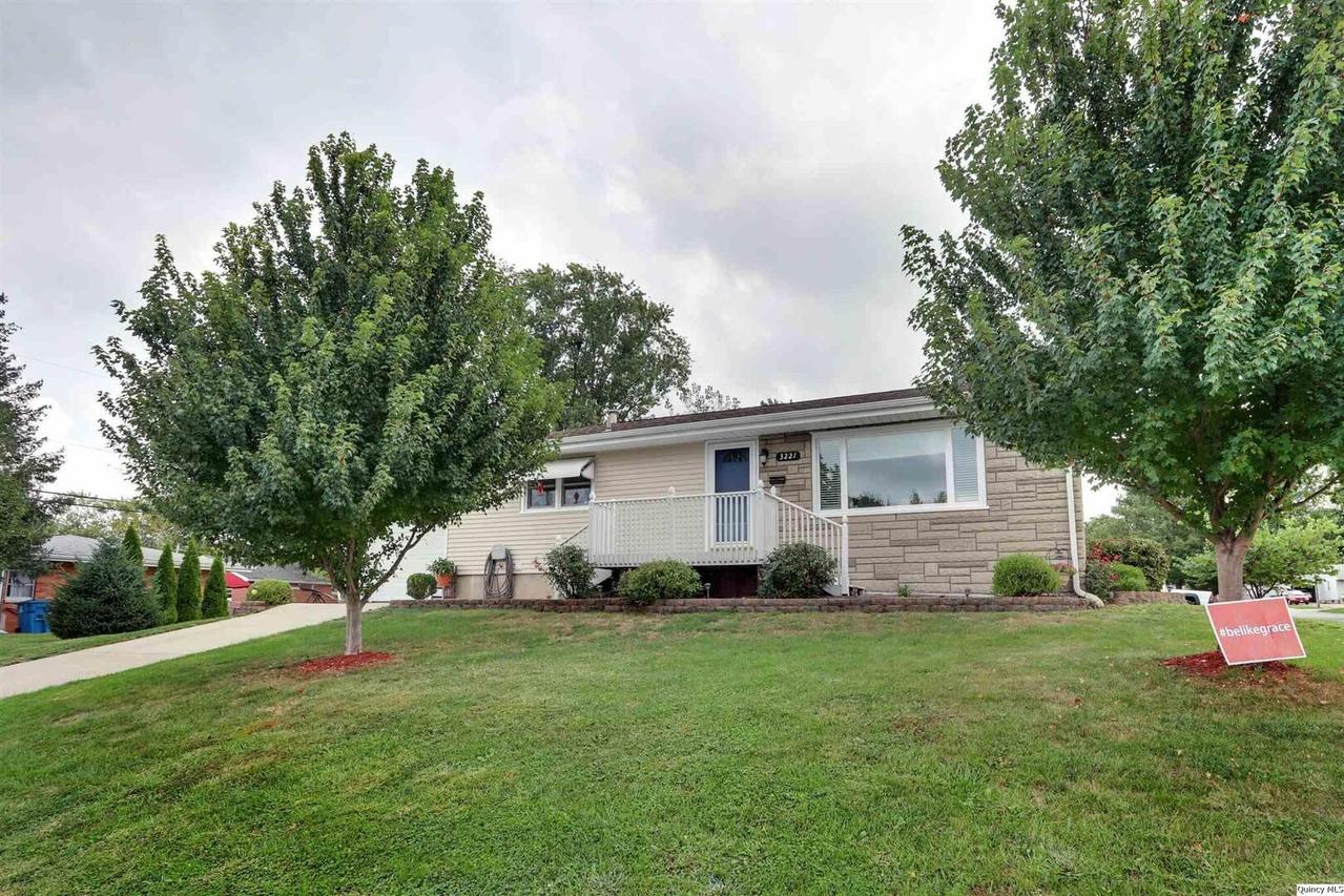 3221 N College Ave., Quincy, IL 62301