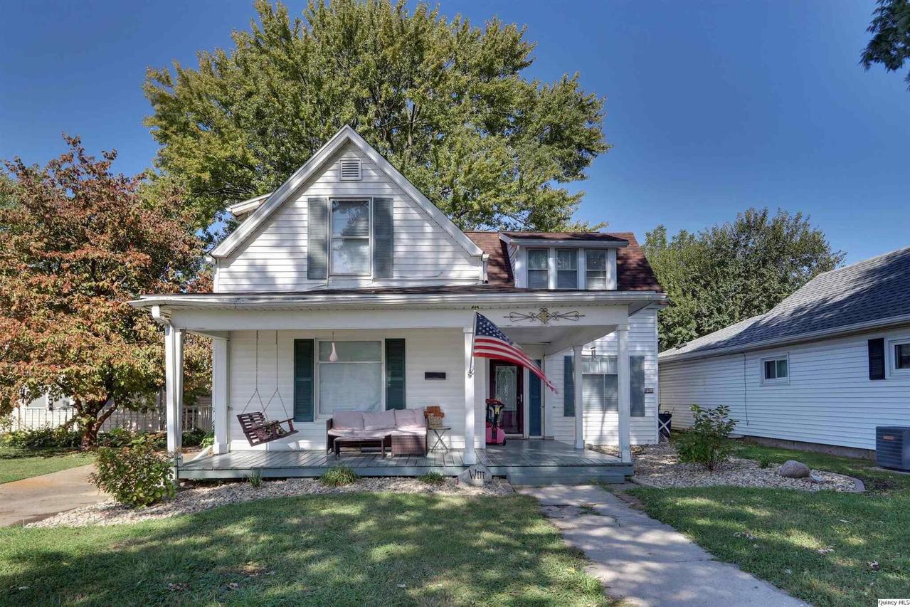 1513 Spruce St, Quincy, IL 62301