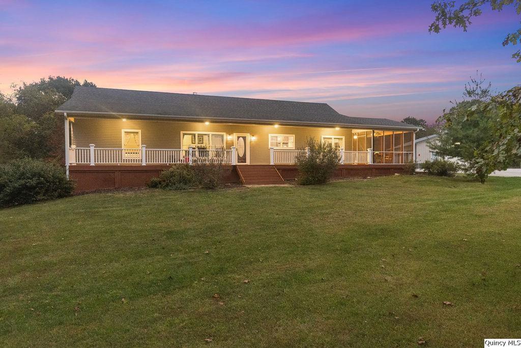 18813 Flower Creek Rd, Augusta, IL 62311