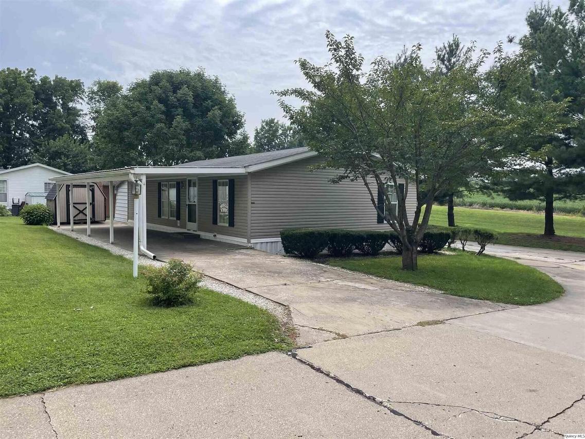 2106 Rainbow Ln, Quincy, IL