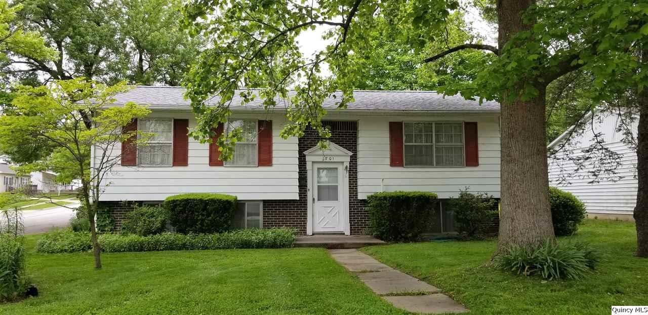 1701 Van Buren St., Quincy, IL 62301