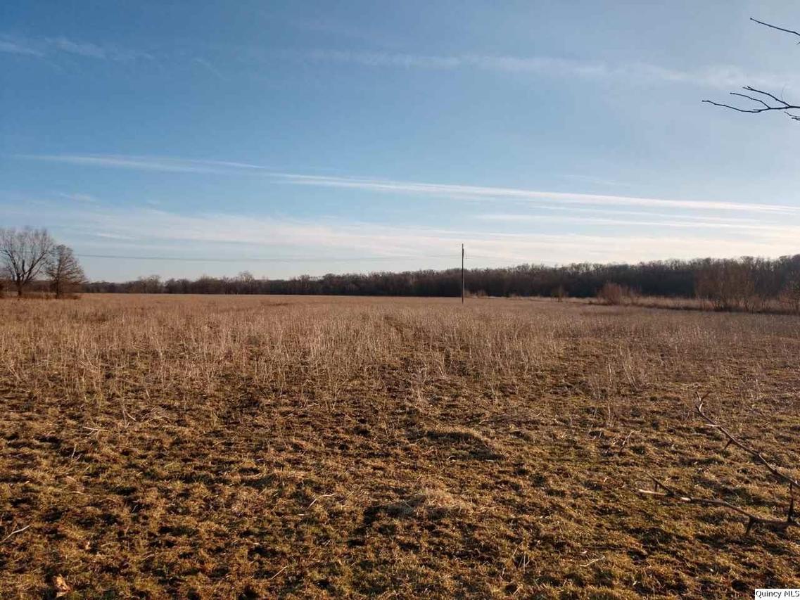 1361 E 2453rd Ln., Camp Point, IL 62320