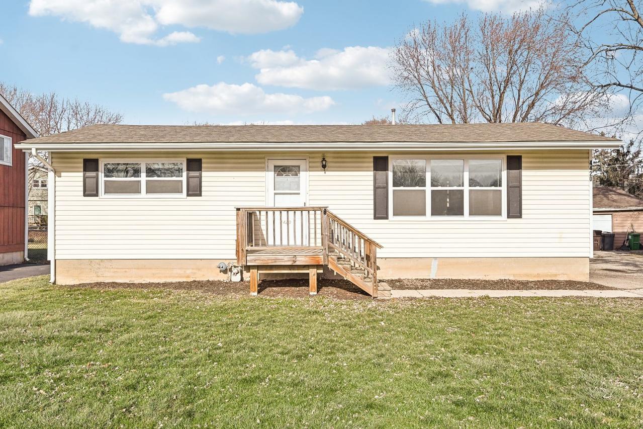 4420 Clearview Dr., McHenry, IL 60050