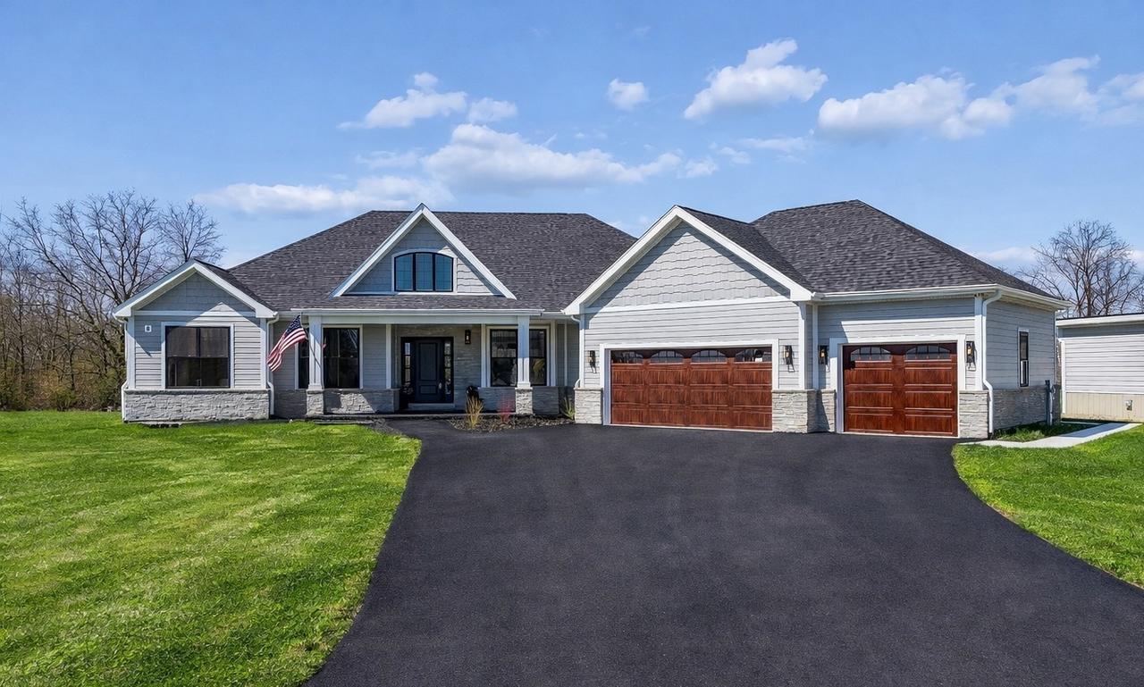 10408 Henning Dr., Huntley, IL 60142
