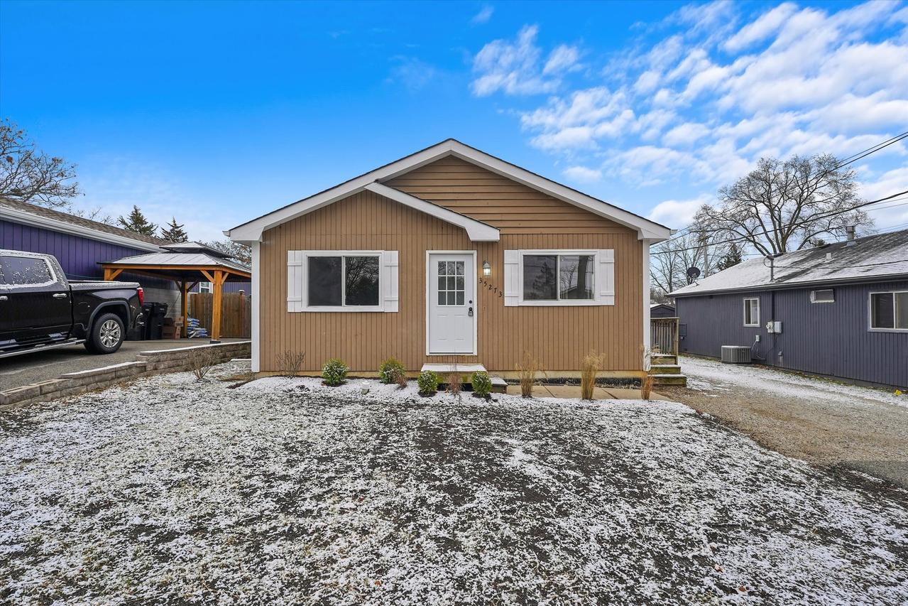 35273 N Nielsen Dr., Round Lake Beach, IL 60073