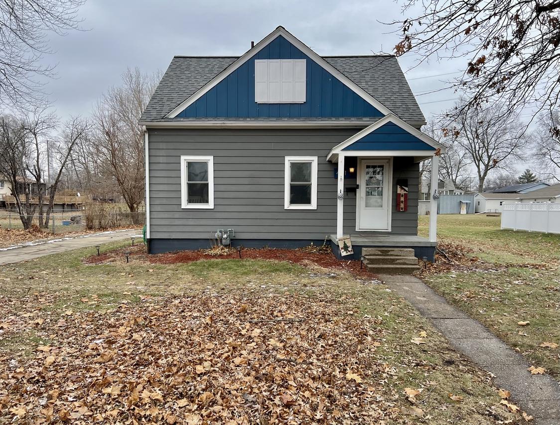 401 E 7th St., Rock Falls, IL 61071