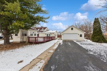 522 W Hawthorne Dr., Round Lake Beach, IL 60073