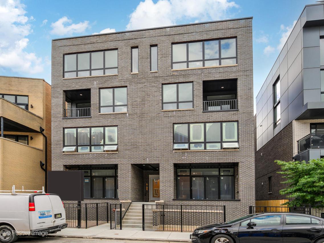 1533 W Fry St. #1W, Chicago, IL 60642