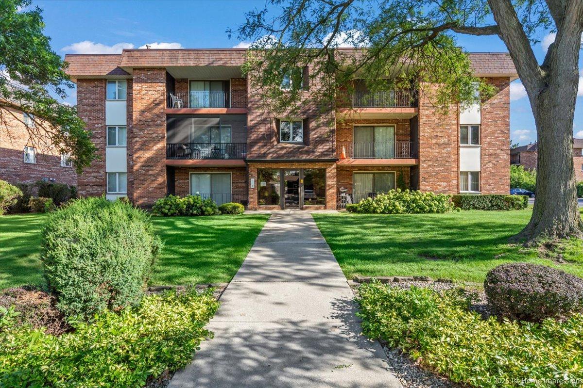 9114 W 140th St. #204, Orland Park, IL 60462