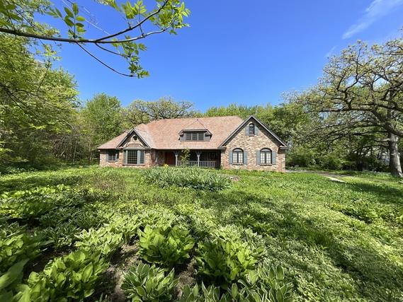 37100 N Thoroughbred Dr., Wadsworth, IL 60083