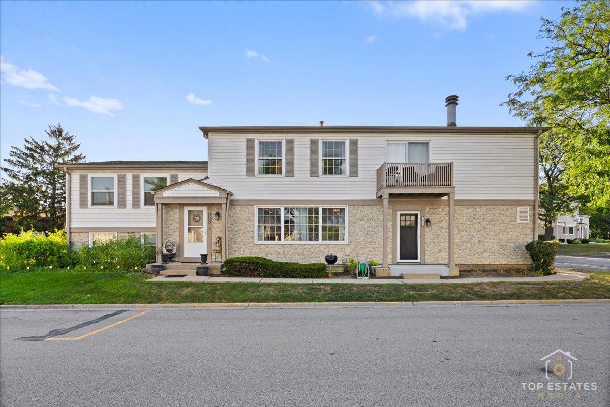 2044 N Ginger Creek Dr., Palatine, IL 60074