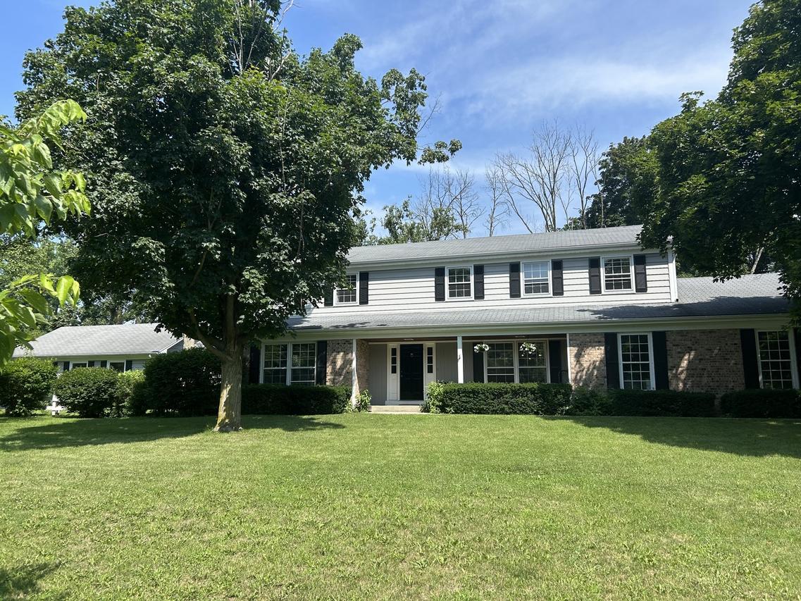 206 Warwick Rd., Lake Forest, IL 60045