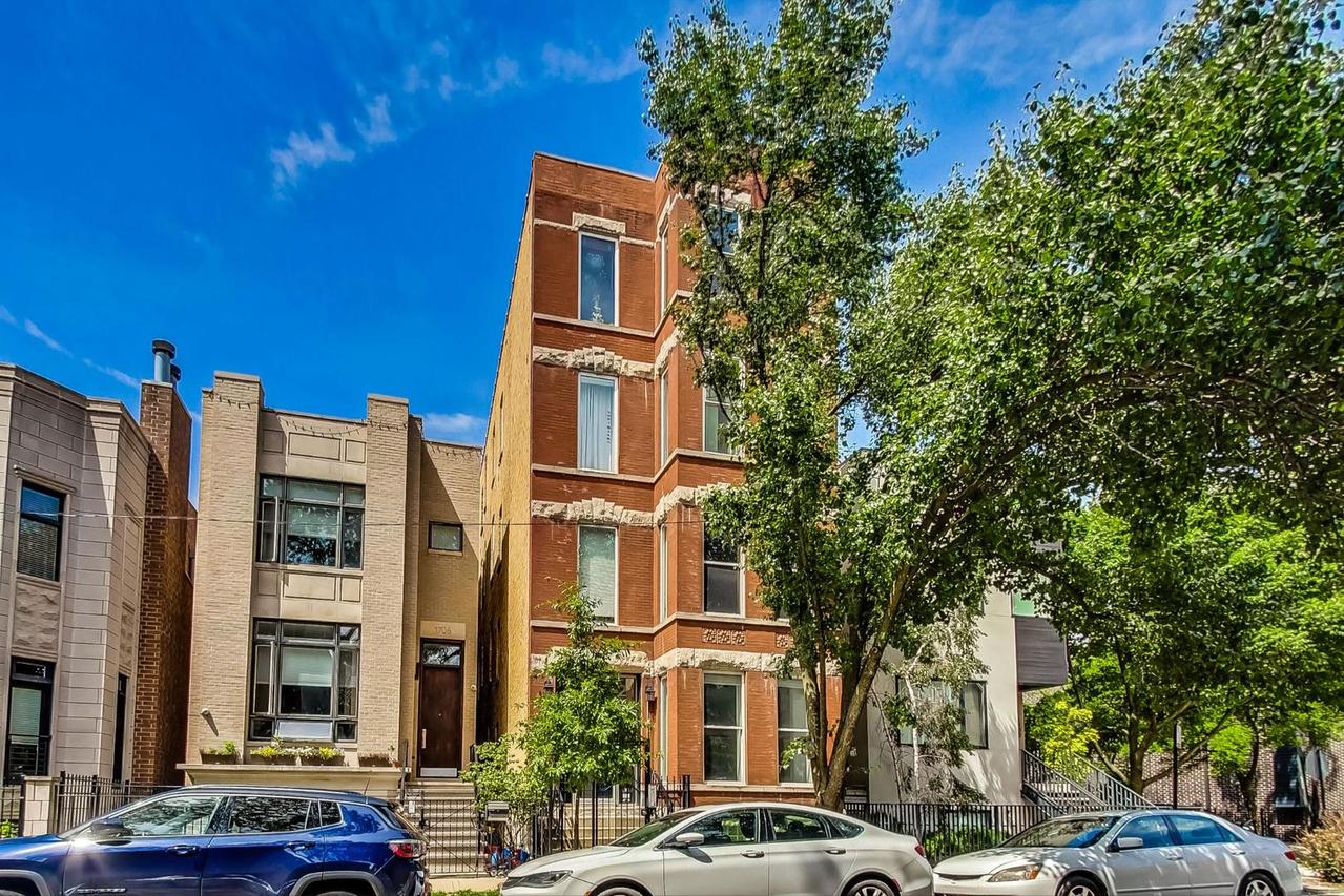 1702 W Erie St. #3, Chicago, IL 60622