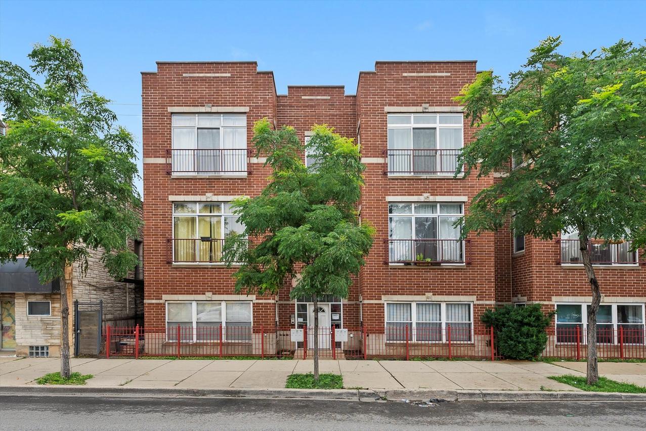 2451 S Western Ave. #1S, Chicago, IL 60608