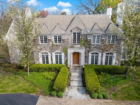 New Homes For Sale This Week That Attend Clarendon Hills Middle School: February 14th to February 20th