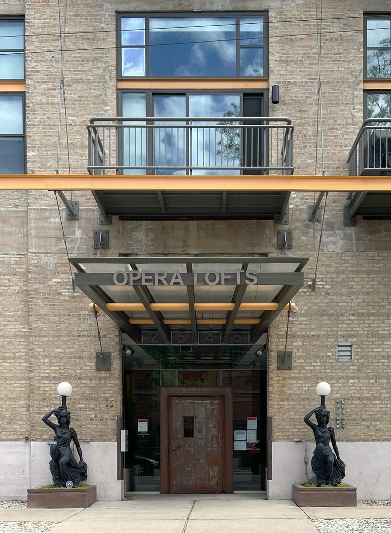 2545 S Dearborn St. #508, Chicago, IL 60616