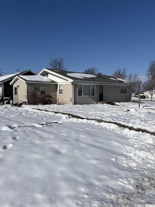 305 Walnut, Mt. Sterling, IL 62353