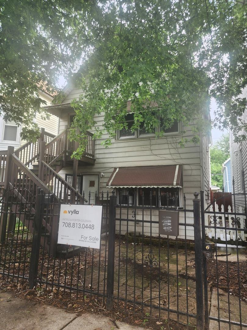 8239 S Commercial Ave., Chicago, IL 60617