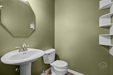 34W544 Roosevelt Ave. #A, St. Charles, IL 60174