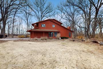 7N880 Ramm Woods Dr., Maple Park, IL 60151
