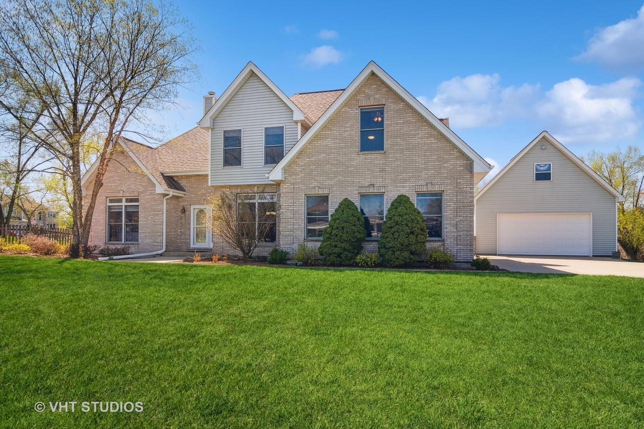 24101 W Rose Ave., Lake Zurich, IL 60047