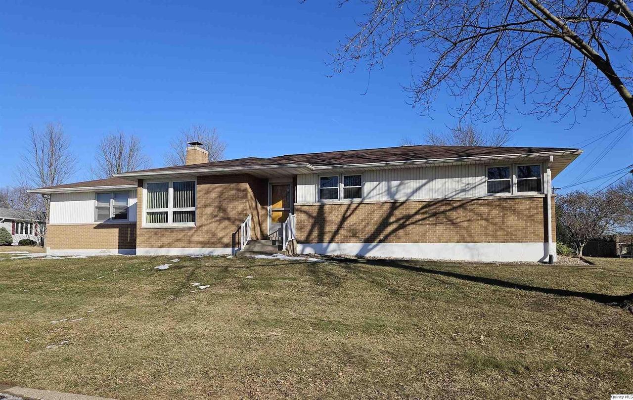 1000 Anne Ave., Quincy, IL 62305