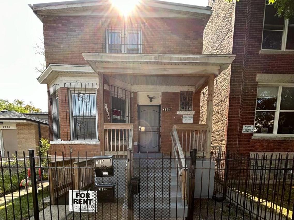 6624 S Marquette Rd., Chicago, IL 60637