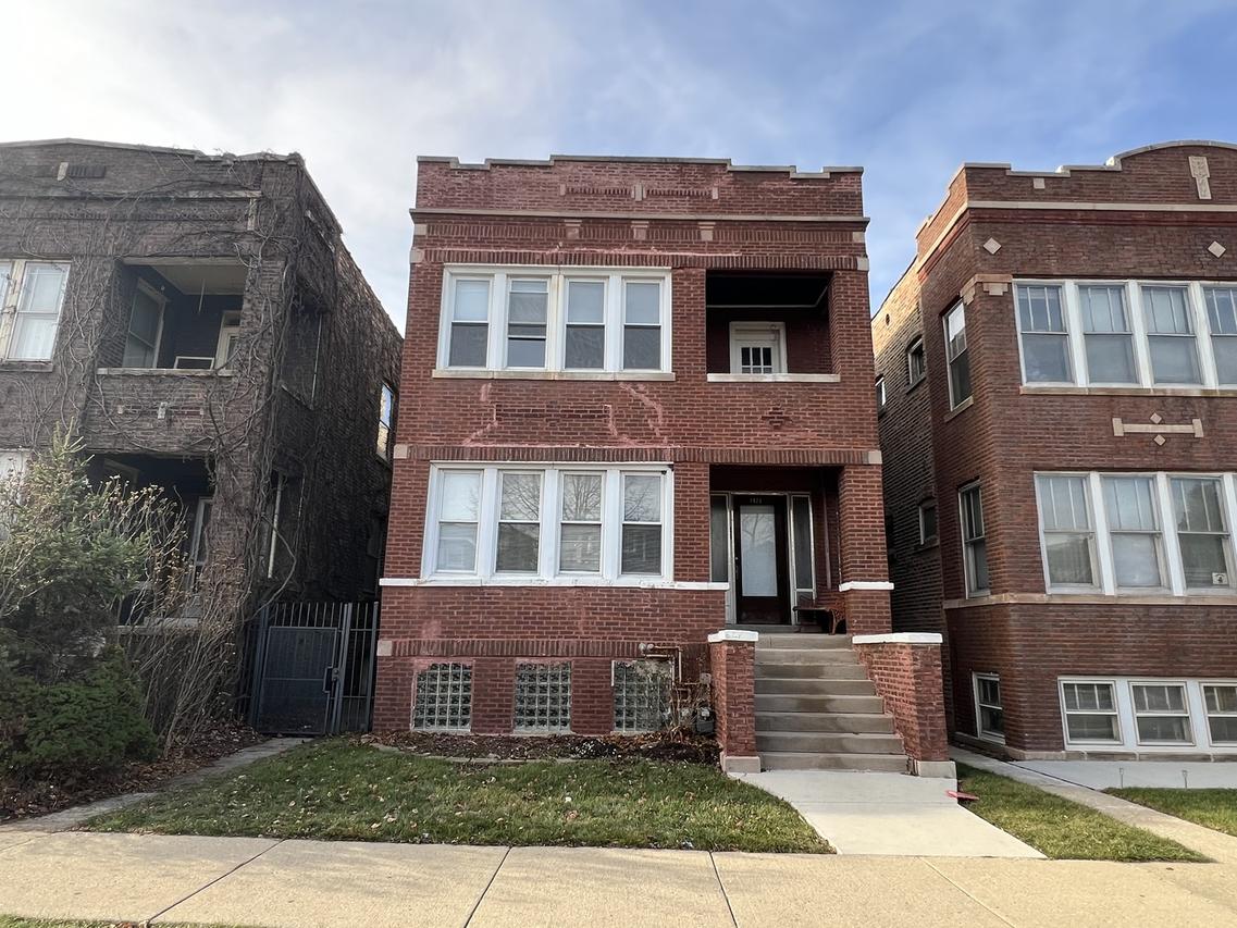 1922 S 51st Ave., Cicero, IL 60804