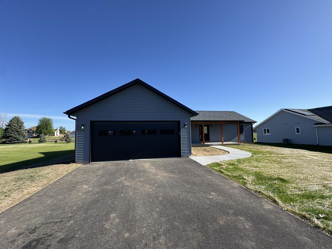 533 Countryside Dr., Stillman Valley, IL 61084