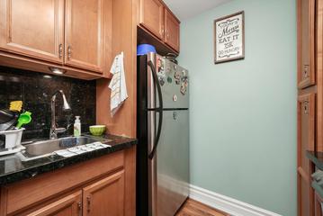 12B Kingery Quarter #207, Willowbrook, IL 60527