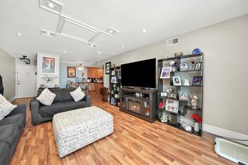 12B Kingery Quarter #207, Willowbrook, IL 60527